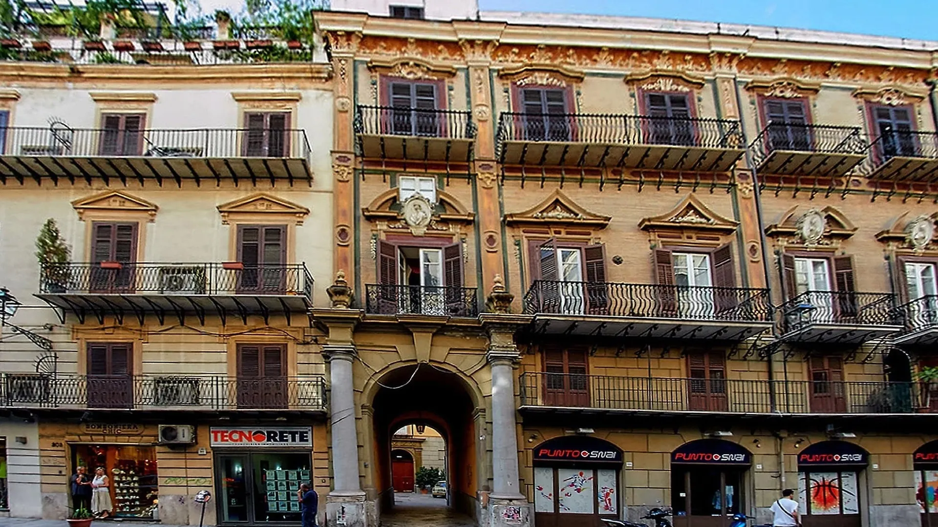 Palermo Al Centro Apartments Italy
