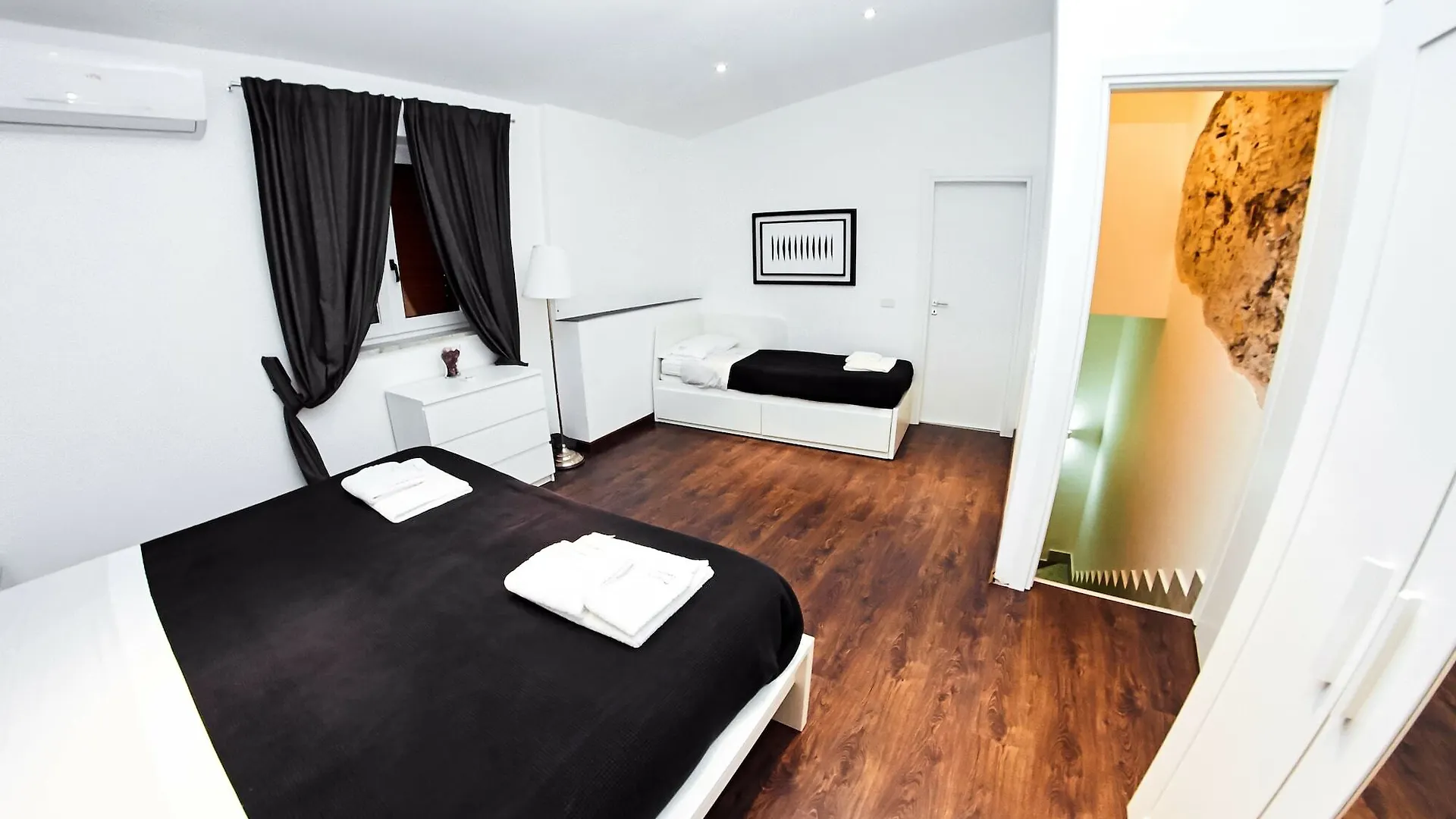 Palermo Al Centro Apartments Italy